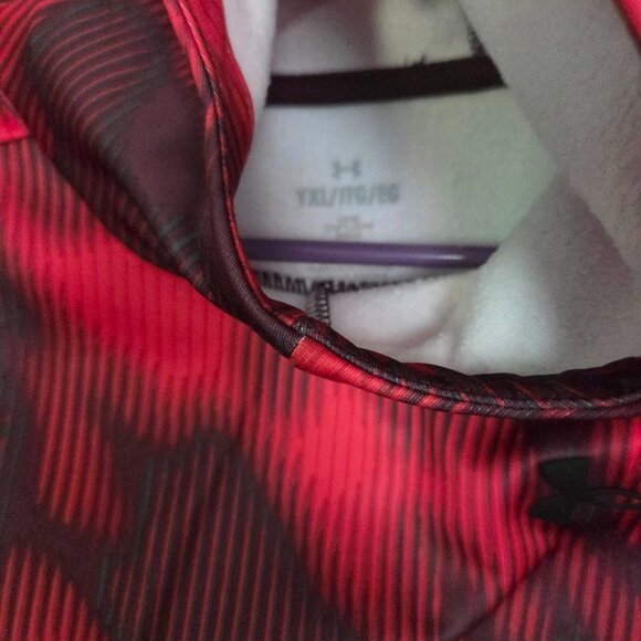Unique Underarmor Pull Over Hoodie Size Youth XL - Picture 5 of 6